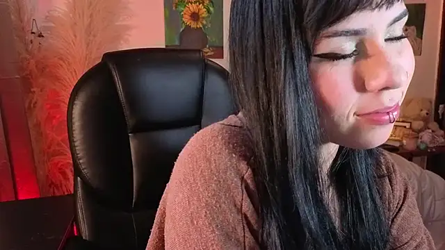 GaiaJonness online show from May 2026 06:15:01 PM