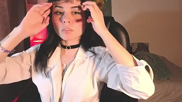 GaiaJonness online show from May 2026 07:50:02 PM