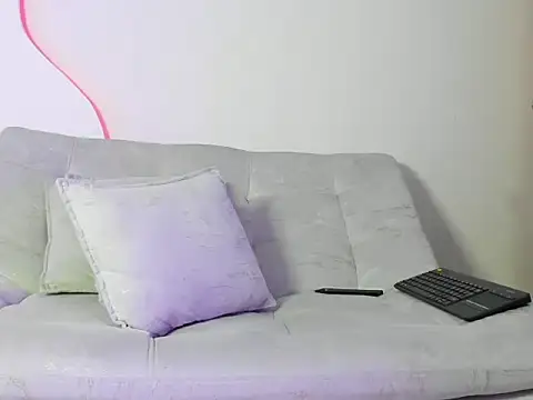 Aohomlester  online show from May 2026 01:44:02 AM