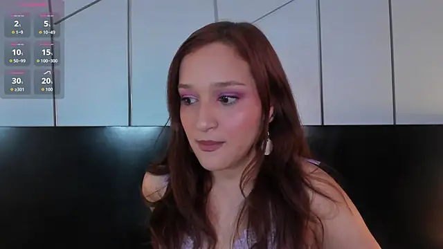 Snapshot of leahluna chatting on May 2026 06:55:02 PM leahluna online show from May 2026 06:55:02 PM