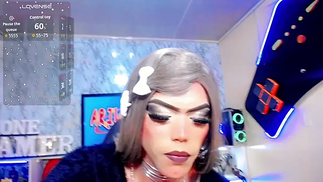 abril gomez   online show from May 2026 03:17:02 AM