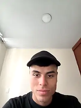 srmaylo online show from May 2026 08:36:01 PM