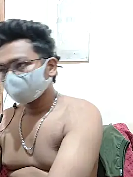 hot boy995 online show from May 2026 07:25:02 AM