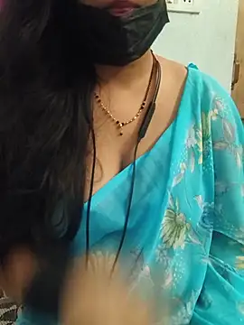 sweetylove01 online show from May 2026 12:33:01 PM