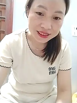 Snapshot of Cong2211 chatting on April 2026 08:31:02 AM Cong2211 online show from April 2026 08:31:02 AM