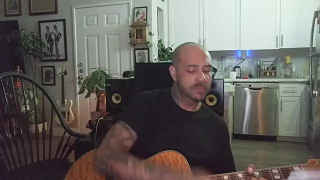 bbcdelux online show from April 2026 08:04:02 AM