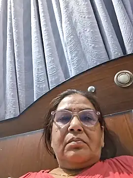 Shalini3456 online show from May 2026 03:11:02 PM