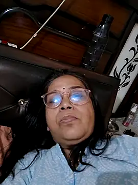 Shalini3456 online show from April 2026 09:22:02 AM