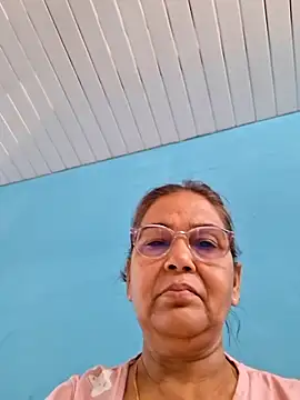 Shalini3456 online show from May 2026 03:43:02 AM