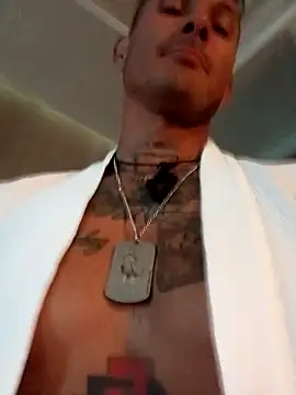 Daddyb00m online show from May 2026 11:02:02 PM