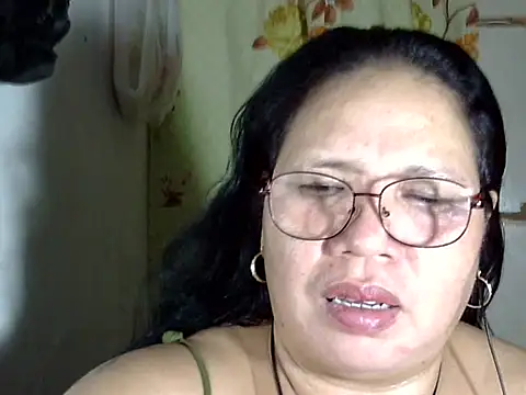 HottyCurlyPeanut online show from May 2026 05:11:01 AM