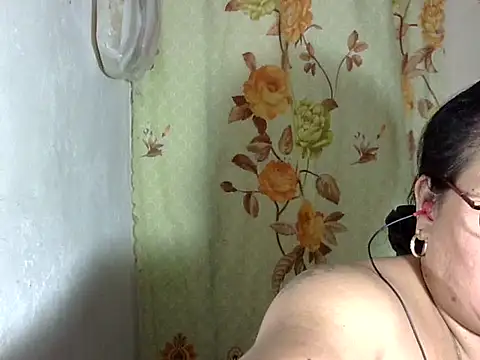 HottyCurlyPeanut online show from May 2026 07:45:02 AM