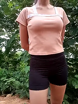 Snapshot of Elena_Mia chatting on July 2026 10:49:02 PM Elena Mia online show from July 2026 10:49:02 PM
