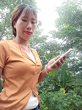 Elena Mia online show from May 2026 01:56:01 AM