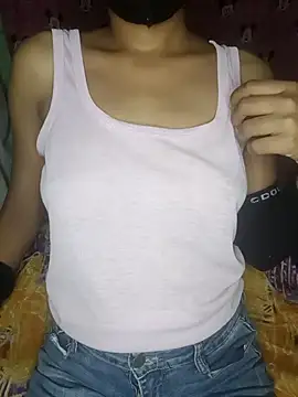 Snapshot of Rashmika__Rouni chatting on May 2026 08:50:02 PM Rashmika Rouni online show from May 2026 08:50:02 PM