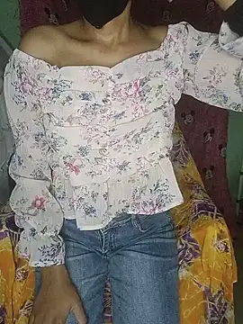Snapshot of Rashmika__Rouni chatting on May 2026 07:32:02 PM Rashmika Rouni online show from May 2026 07:32:02 PM