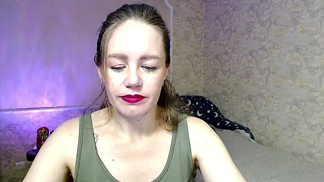 Snapshot of Fern_Lust chatting on July 2026 01:50:02 PM Fern Lust online show from July 2026 01:50:02 PM