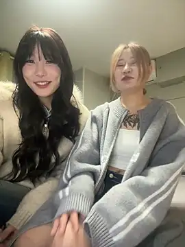 Xiaoyu0012 online show from April 2026 02:43:01 PM