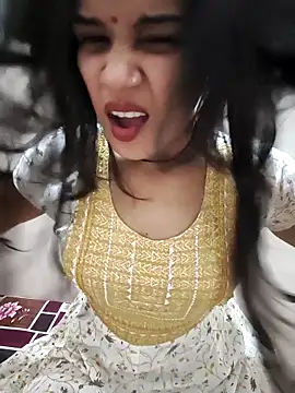 Snapshot of Dimple-Shah chatting on June 2026 10:38:01 AM Dimple-Shah online show from June 2026 10:38:01 AM