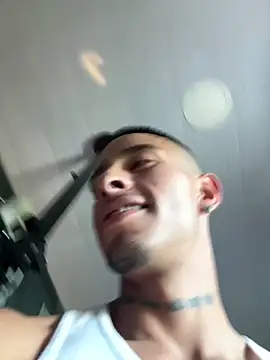 willclayy online show from April 2026 05:37:02 PM