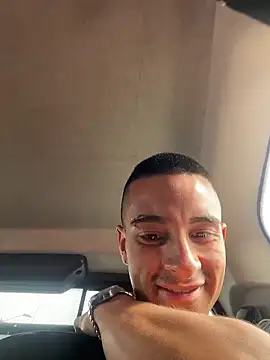 willclayy online show from May 2026 01:43:02 PM