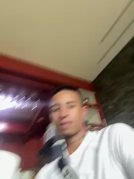 willclayy online show from April 2026 12:03:01 PM