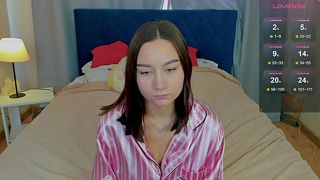 AndreaJohnsons online show from June 2026 08:19:01 AM