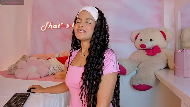 Marilyn Mulata online show from July 2026 06:53:01 PM