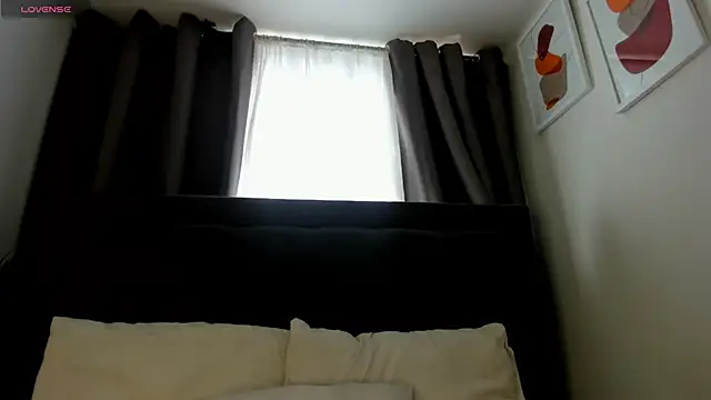 Snapshot of hanna-baker01 chatting on April 2026 02:46:01 PM hanna-baker01 online show from April 2026 02:46:01 PM