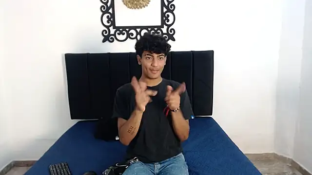 SinBoy  online show from April 2026 11:11:01 AM