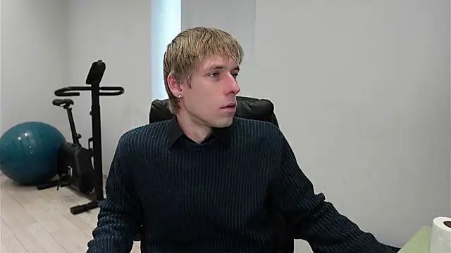 Snapshot of Richard_Hards chatting on May 2026 05:04:01 AM Richard Hards online show from May 2026 05:04:01 AM