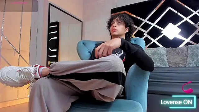JayTaylorr online show from May 2026 11:28:02 AM
