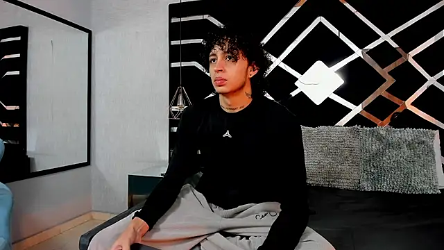 JayTaylorr online show from May 2026 11:38:01 AM