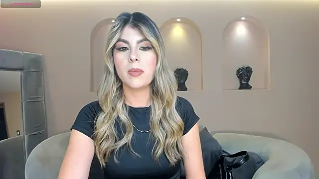 MiaSilvaX online show from May 2026 11:16:01 AM