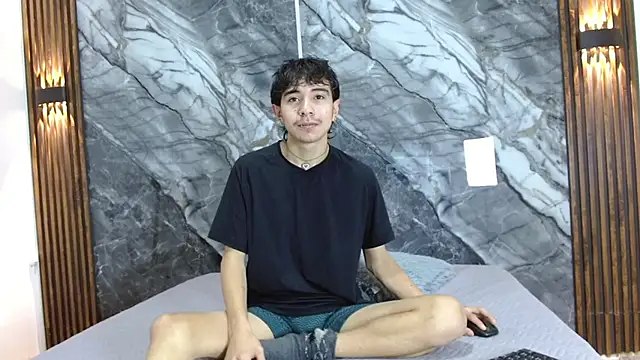 NoahWalker   online show from April 2026 02:14:01 AM