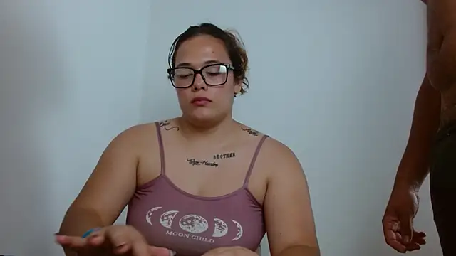 curvy-sofi-hard online show from April 2026 07:09:02 PM