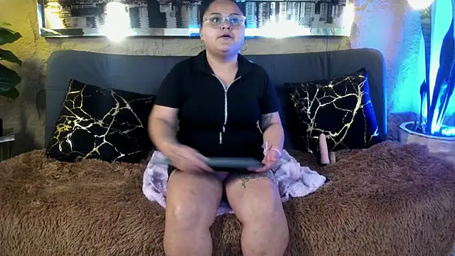 Luna  Cortez online show from May 2026 02:55:01 PM