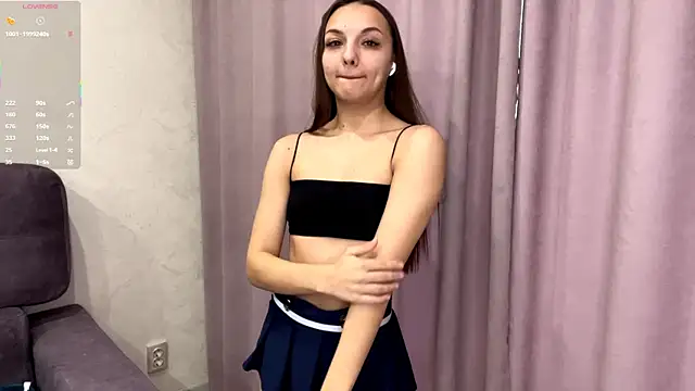 ElenaShadowlyn online show from April 2026 06:31:01 AM