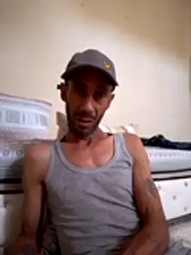 Snapshot of walide400 chatting on June 2026 04:16:01 PM walide400 online show from June 2026 04:16:01 PM