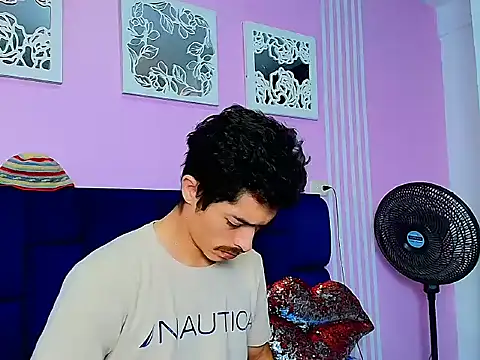 taylor Stele online show from April 2026 04:00:01 PM