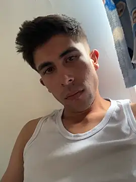 Luis-avatar online show from April 2026 07:07:01 PM