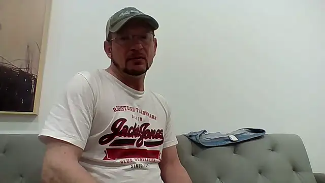 Custard-Lovers online show from May 2026 05:05:02 PM