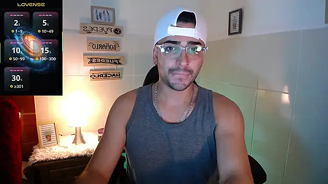 Snapshot of andders_ chatting on May 2026 12:53:01 AM andders online show from May 2026 12:53:01 AM