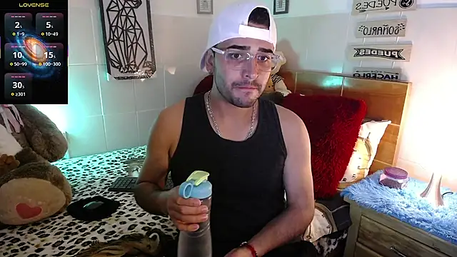 Snapshot of andders_ chatting on June 2026 12:49:01 AM andders online show from June 2026 12:49:01 AM