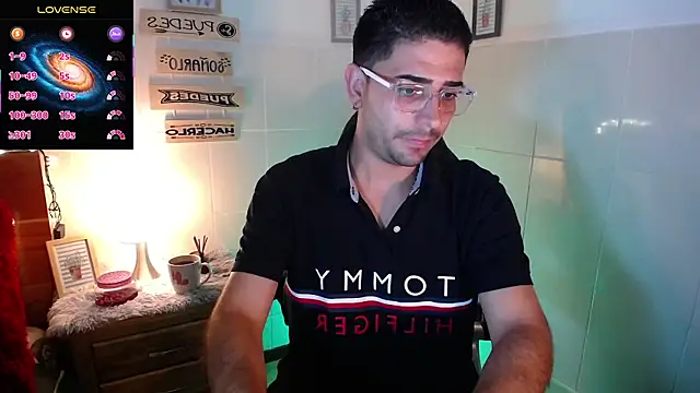 Snapshot of andders_ chatting on May 2026 01:32:01 AM andders online show from May 2026 01:32:01 AM