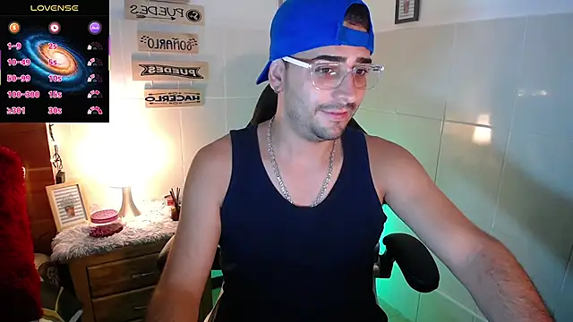 Snapshot of andders_ chatting on May 2026 12:58:02 AM andders online show from May 2026 12:58:02 AM