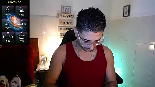 Snapshot of andders_ chatting on May 2026 11:45:02 PM andders online show from May 2026 11:45:02 PM
