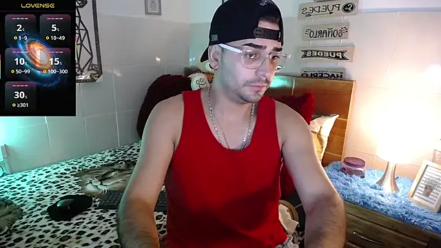 Snapshot of andders_ chatting on June 2026 01:49:01 AM andders online show from June 2026 01:49:01 AM