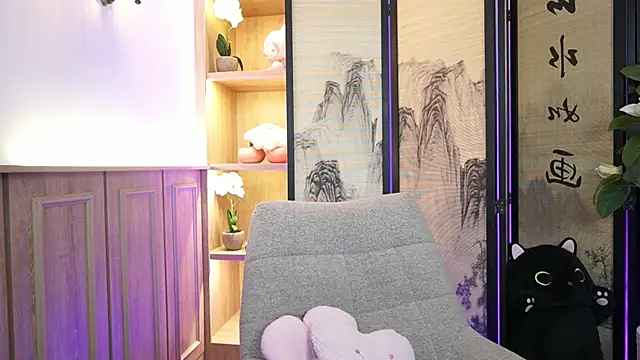 AlinaBennet  online show from July 2026 11:42:02 AM