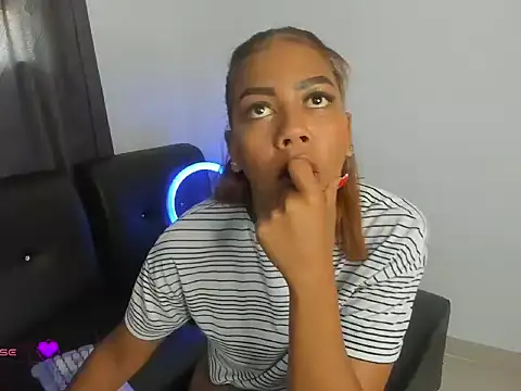 MalloryKim online show from May 2026 01:27:01 PM